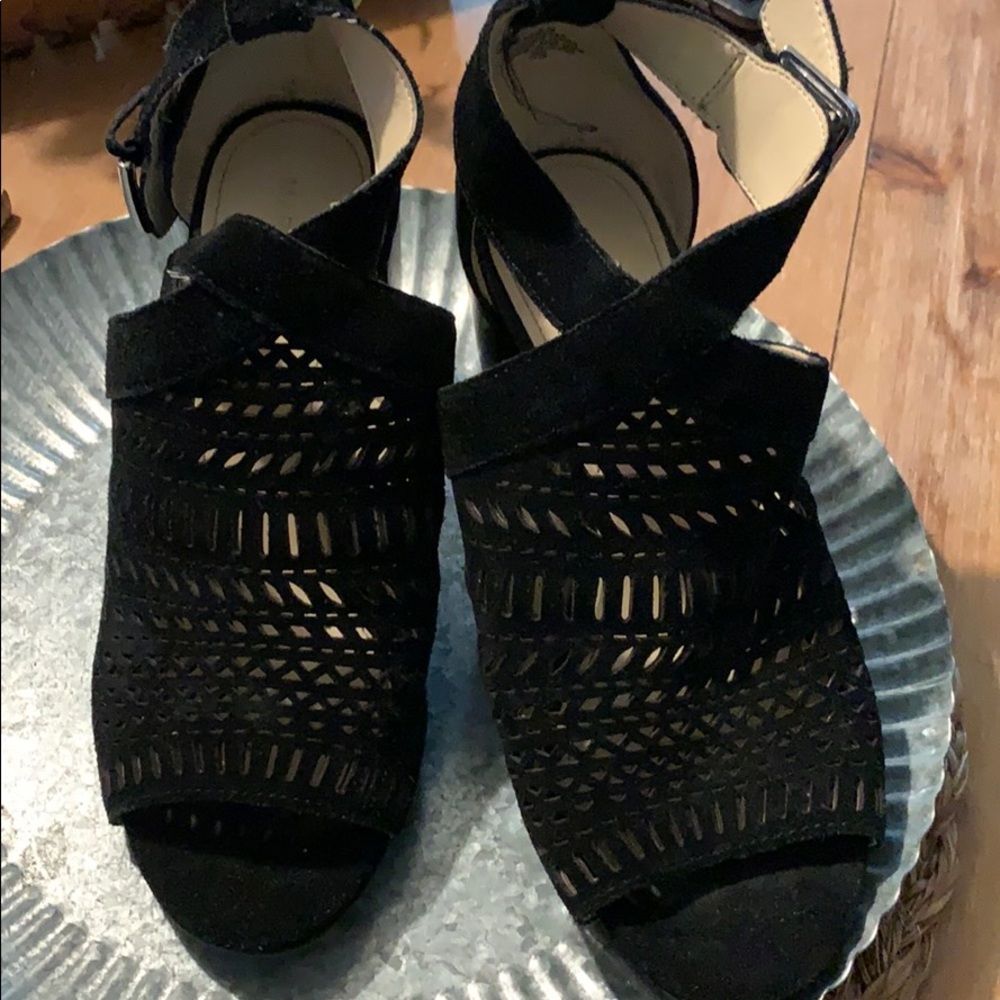 Heeled sandals (style: geela)